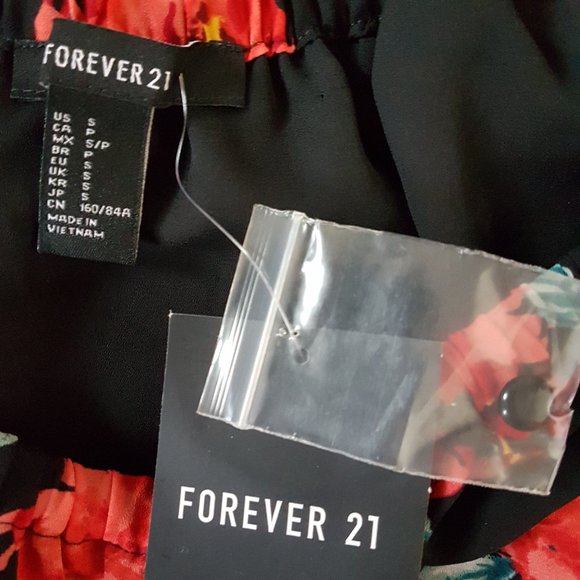 Forever 21 Black/Red Floral Off-Shoulder Top - S - Picture 10 of 11